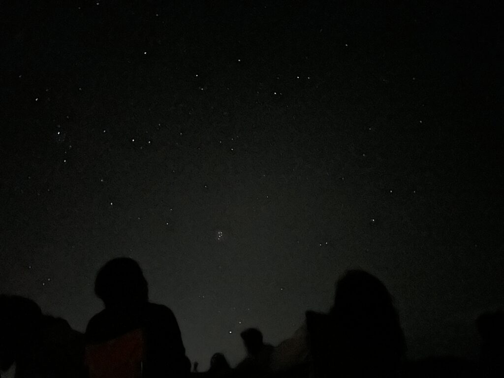 家族で貸切できる星の宿の露天薪風呂から眺める五島の星空